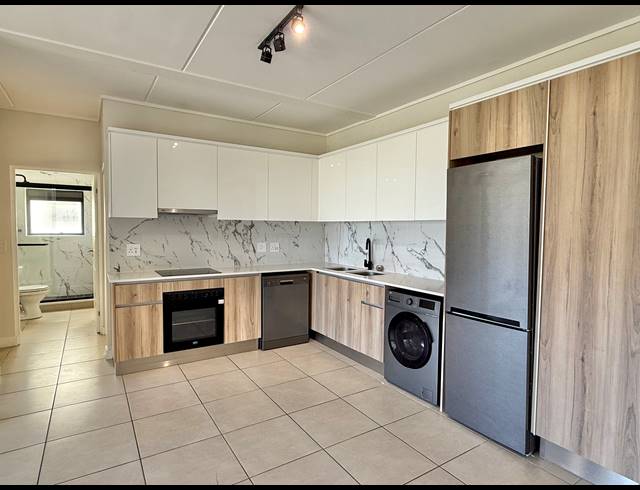 2 BEDROOM APARTMENT FOR SALE IN SANDOWN